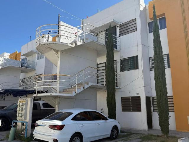 Apartado! Departamento en Lomas del Mirador, Planta Baja, Zona Norte Le?n Gto