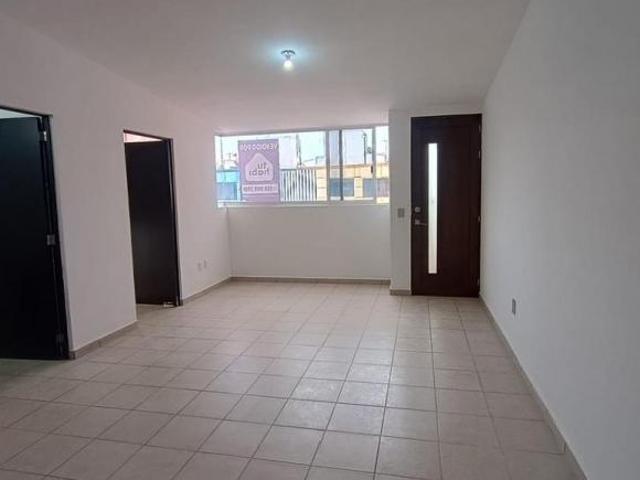 Departamento en Lomas Estrella