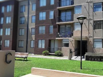 Apartamento en arriendo en Condominio El Avellano - Estacionamiento