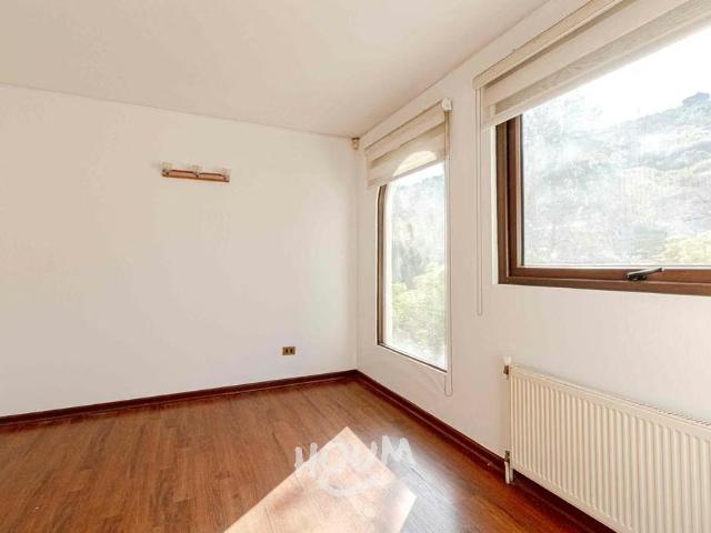 Departamento en Las Palmas | 4 dormitorios por 8400.00 en Peñalolén