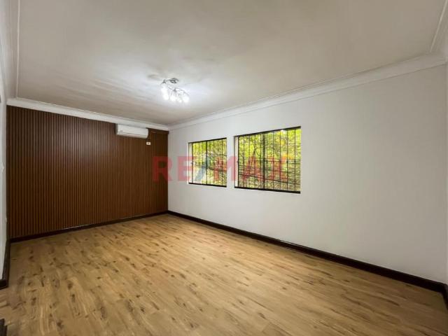 Departamento En Lince A Pasos Del Rebagliati: Ideal Para Vivienda, Consultorios U Oficinas