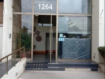 Apartamento en venta en Plaza Manuel Rodríguez, Barrio República - Estacionamiento