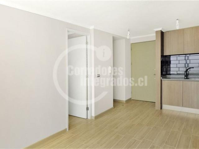 Departamento en Metro Parque Almagro / Santiago Centro