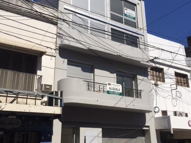 Departamento en MENDOZA 2500