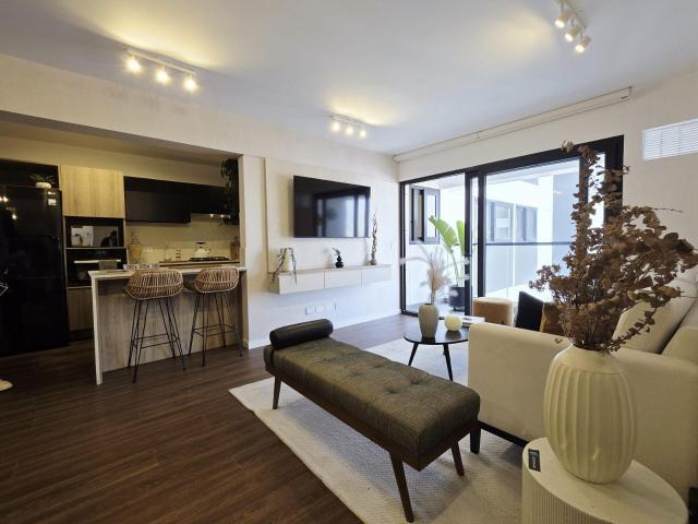 Departamento en Miraflores | Vista Exterior | 2 Dorm | Piso 13