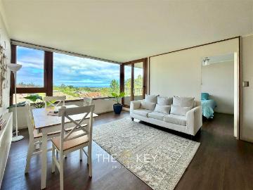 Apartamento en arriendo en Avenida Andalué, San Pedro De La Paz - Estacionamiento