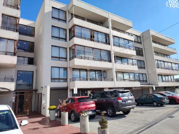 Apartamento en arriendo en Los Claveles, San Pedro De La Paz - Estacionamiento
