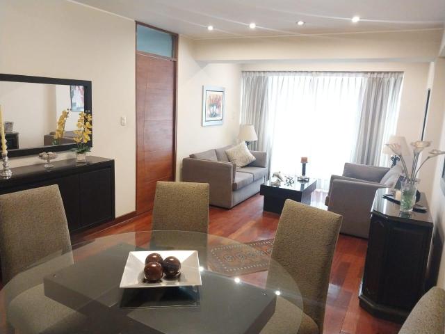 Departamento en Santiago de Surco