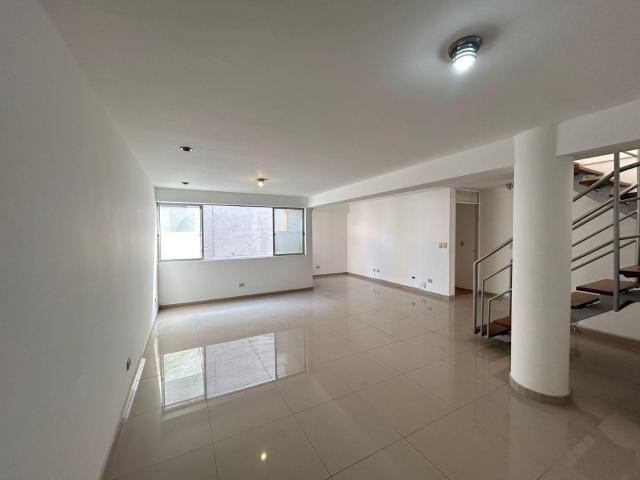 Departamento en Santiago de Surco