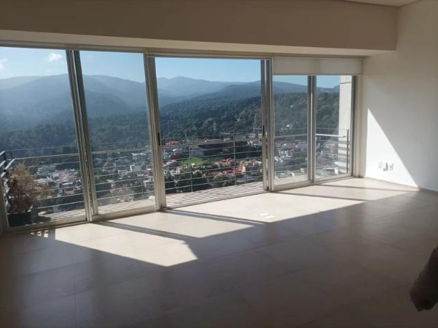 Departamento en Stampa amplio y con balcón