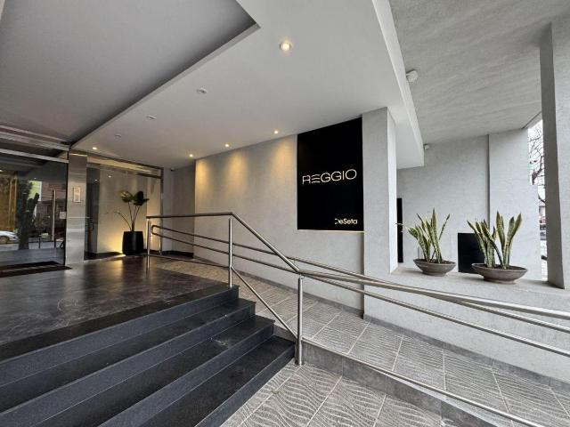 Departamento en pozo en venta 3 amb c/balcón y patio de 82 mt