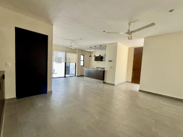 Departamento en PLANTA BAJA, de 3 habitaciones, sin muebles