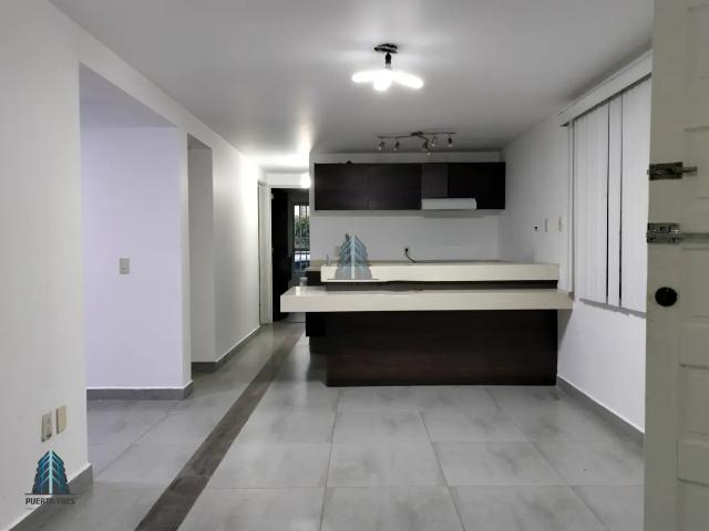 Departamento en Planta Baja en Av. Naciones Unidas