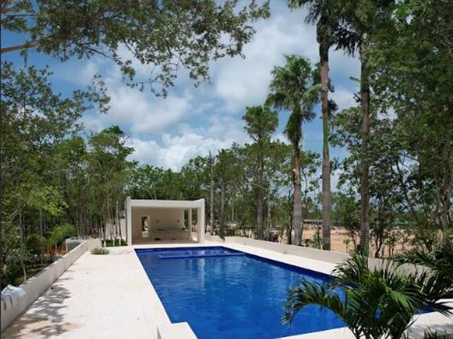 Departamento en Playa del Carmen 2 y 3 recamaras con pickleball, padel, gimnasio, alberca, pet park