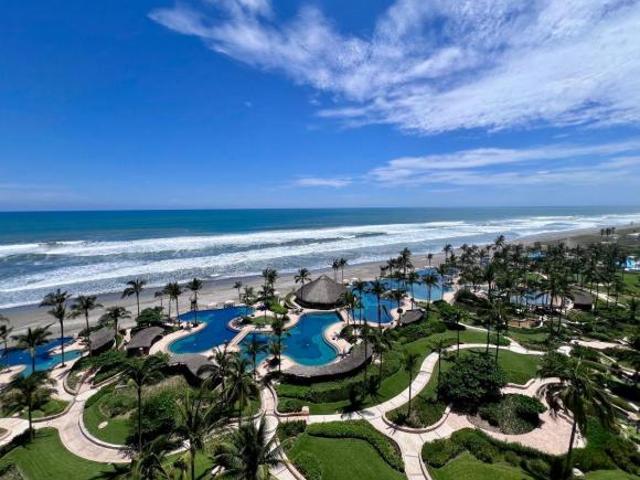 Departamento en Playamar Tres Cantos sobre playa en Acapulco Diamante