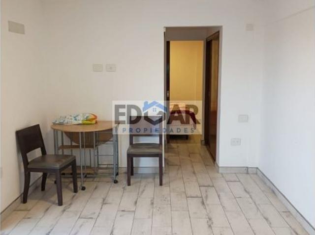 DEPARTAMENTO EN PLENO CENTRO DE PINAMAR apto jovenes