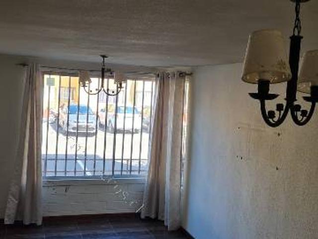 DEPARTAMENTO EN PRIMER PISO, CERRILLOS
