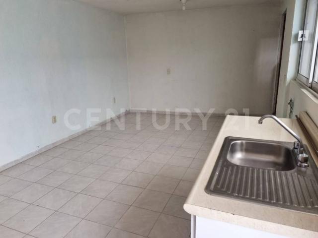 DEPARTAMENTO EN PRIMER PISO EN FORESTAL XOMALI