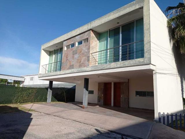 DEPARTAMENTO EN RENTA, 2 RECAMARAS, AMUEBLADO. CARMEN, CAMPECHE