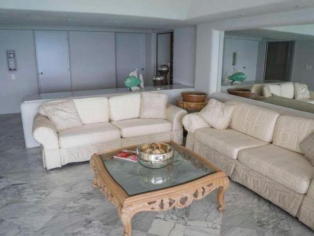 Departamento en renta Costera