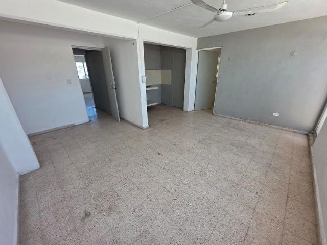 Departamento en renta Calle 35, Col. Centro, Ciudad Del Carmen, Carmen, Campeche, 24100, México