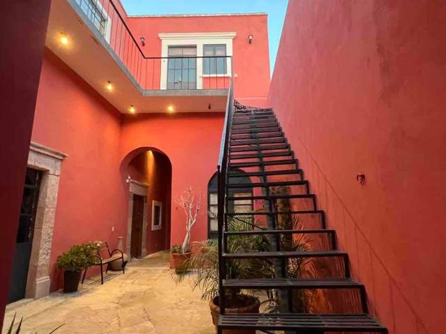 Departamento en renta Calle Allende Norte, Centro, Santiago De Querétaro, Querétaro, México