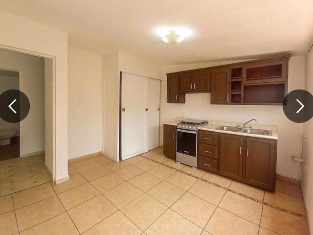 Departamento en renta Calle Guayaquil, Colonia Valle Dorado, Tlalnepantla, Tlalnepantla De Baz, Estado De México, 54020, México