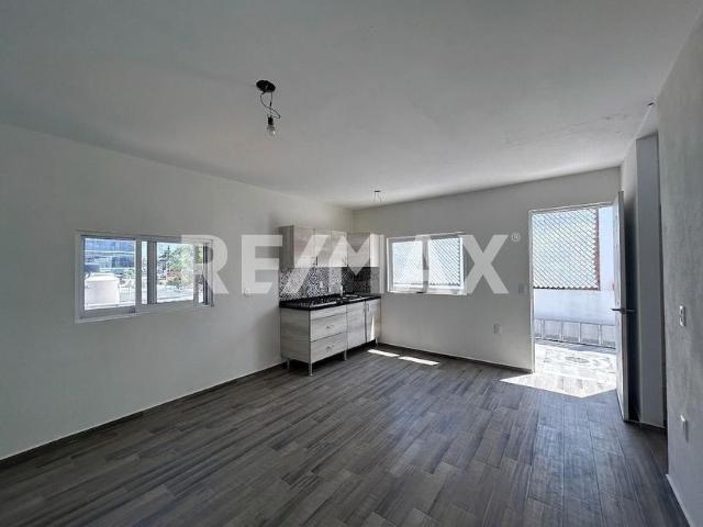 Departamento en renta Calle Ezequiel Montes, Centro, Delegación Centro Histórico, Santiago De Querétaro, Municipio De Querétaro, Querétaro, 76000, México