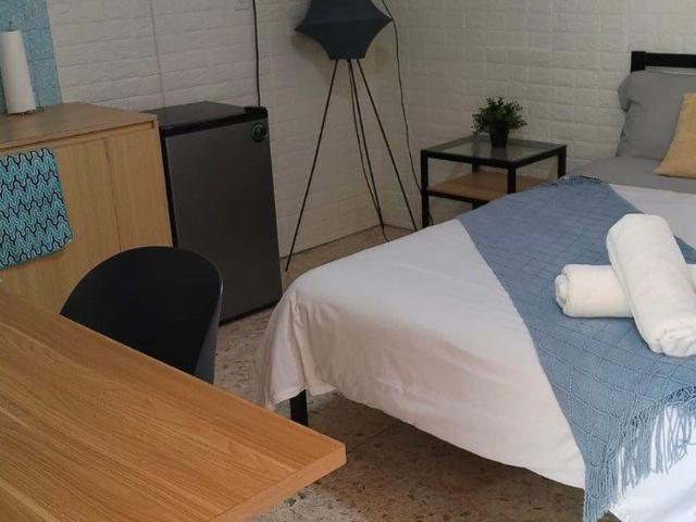 Departamento en renta Calle Fray Toribio De Benavente, Cimatario, Delegación Centro Histórico, Santiago De Querétaro, Municipio De Querétaro, Querétaro, 76030, México
