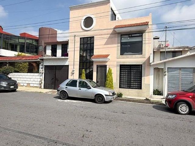 Departamento en renta Calle San Antonio Atizapán, Metepec, Estado De México, 52150, México
