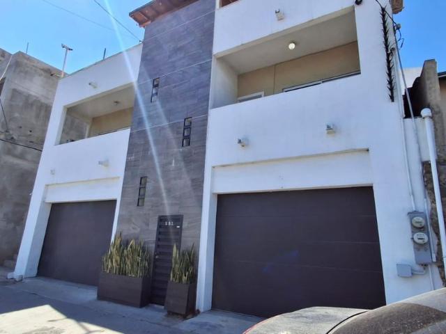 Departamento en renta Calle Séptima & Avenida 20 De Noviembre, Zona Centro, Ensenada, Baja California, México