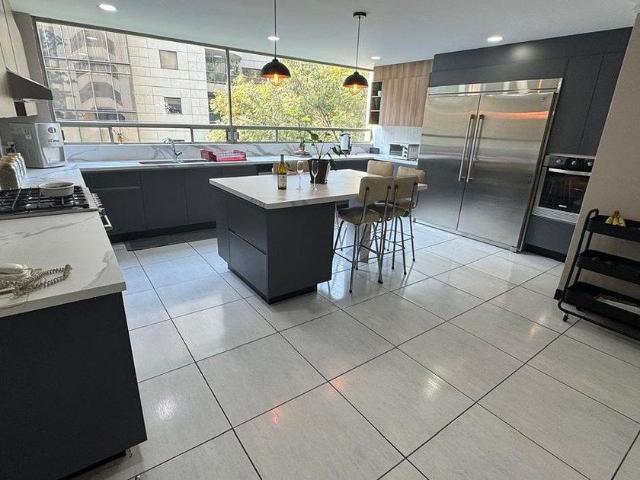 Departamento en renta Calle Paseo De Los Tamarindos, Bosques De Las Lomas, Ciudad De México, Cuajimalpa De Morelos, Ciudad De México, 05120, México