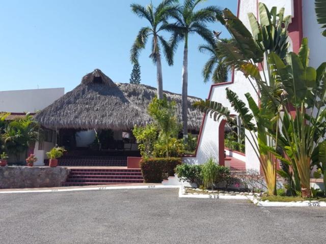 Departamento en renta Calle Paseo De Las Golondrinas, Ixtapa Zihuatanejo, Zihuatanejo De Azueta, Guerrero, 40883, México