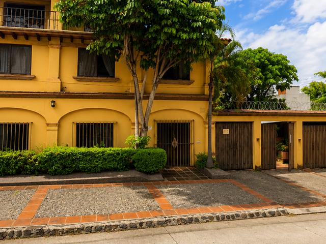Departamento en renta Calle Taxco, Lomas De La Selva, Cuernavaca, Morelos, 62240, México