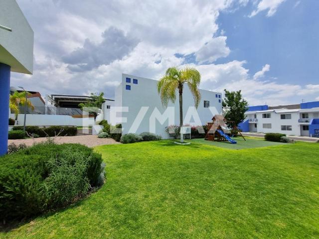 DEPARTAMENTO EN RENTA AMUEBLADO EN AV PEÑUELAS