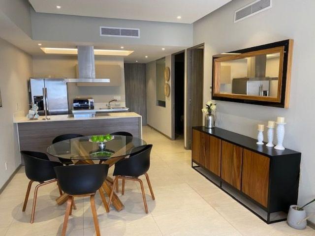 Departamento en renta Avenida Acueducto, Villas De Los Colomos, Guadalajara, Región Centro, Jalisco, 45054, México