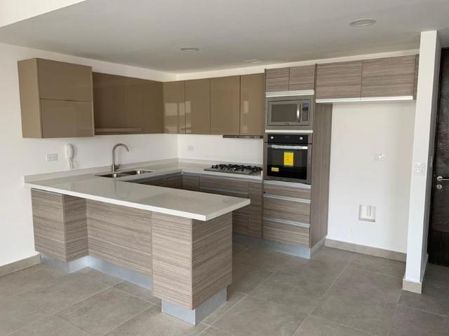 Departamento en renta Avenida Alfonso Reyes, Zona Valle Poniente, San Pedro Garza García, Nuevo León, 66238, México