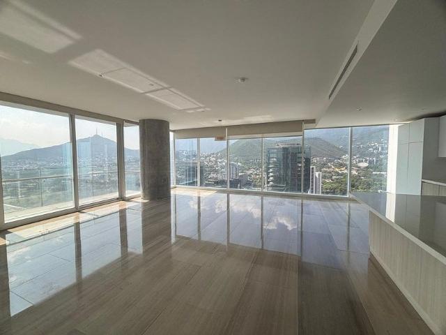 Departamento en renta Boulevard Sofía, Zona Montebello, San Pedro Garza García, Nuevo León, 66265, México