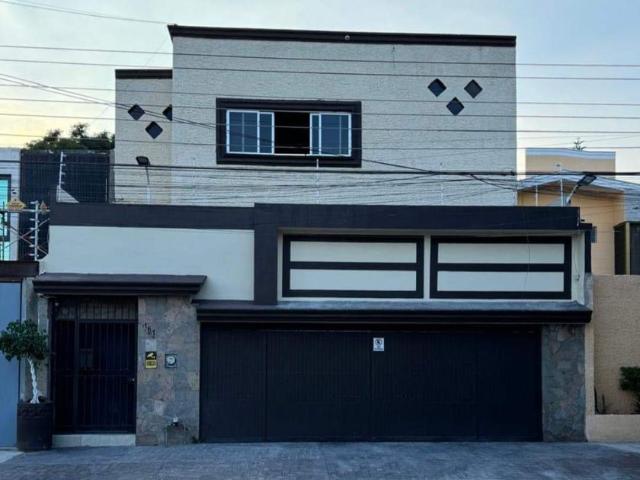 Casa en renta Giovanni Papini 161, Jardines Vallarta, Zapopan, Jalisco, México