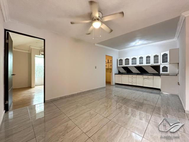 Departamento en RENTA de 3 Rec?maras en planta alta / Zona Linda Vista