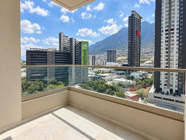 Departamento en Renta de 2 Recámaras en Torre West 3