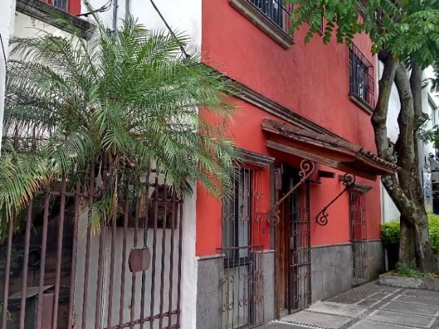 Departamento en renta en 2do nivel. Vista Hermosa