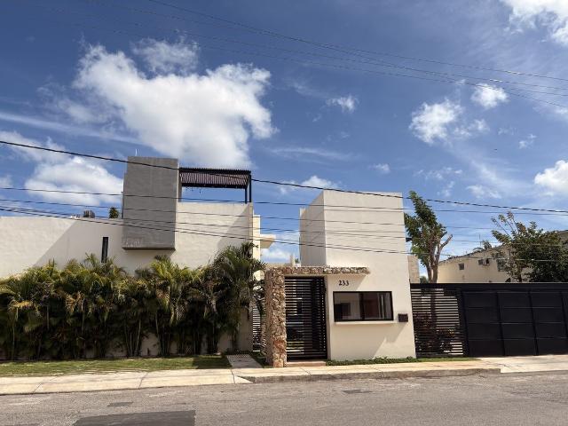Departamento en renta en Colonia Campestre, primer nivel