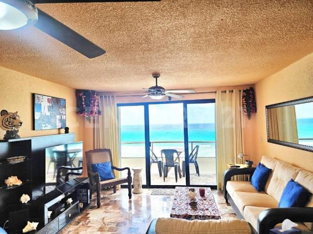 DEPARTAMENTO EN RENTA EN CANCÚN CON ACCESO A LA PLAYA EN VILLAS MARLIN C4121