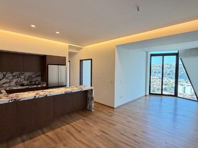 Departamento en Renta en Adamant Grand