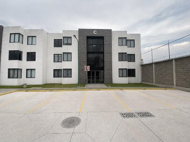 Departamento en Renta en Esmeralda Residencial, San Mateo Atenco, Estado de Méxi