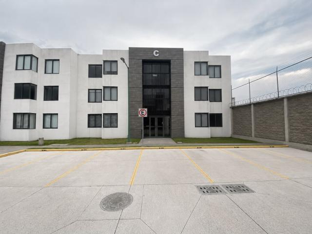 Departamento en Renta en Esmeralda Residencial, San Mateo Atenco, Estado de México