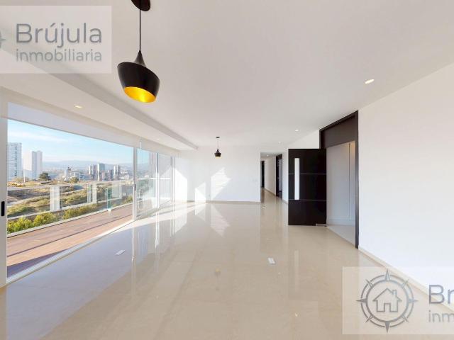 Departamento en Renta en Five Bosque Real