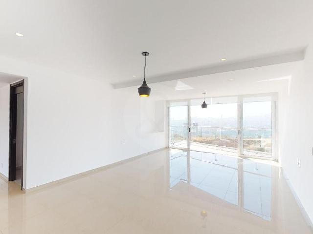 Departamento en renta en Five Bosque Real | 2 rec?maras + family room | Terraza | 176 m?