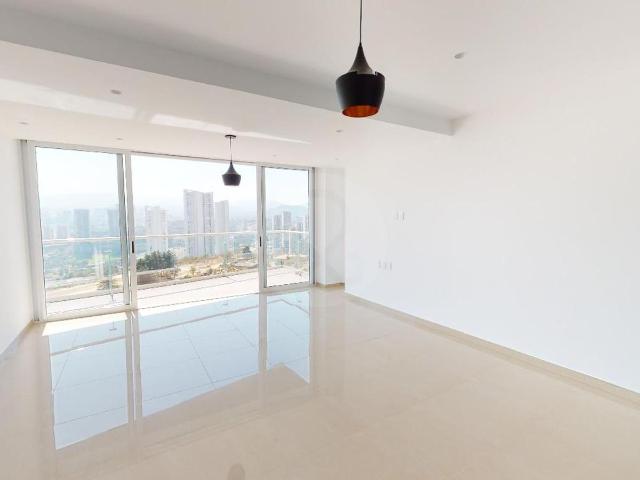 Departamento en renta en Five Bosque Real | 3 rec?maras + family room | Terraza | 194 m?